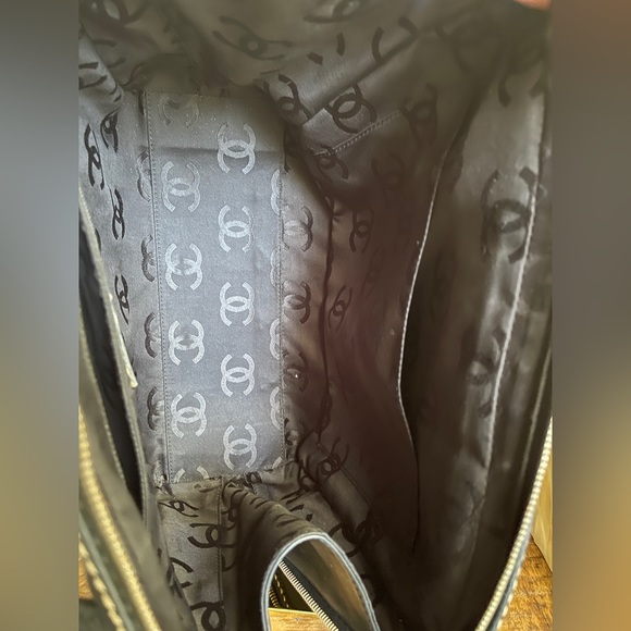 CHANEL Wild Stitch Calfskin Leather Handbag Purse - Picture 6 of 16